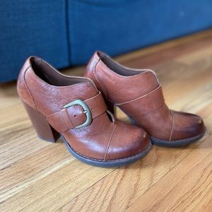 Brown leather Korks booties